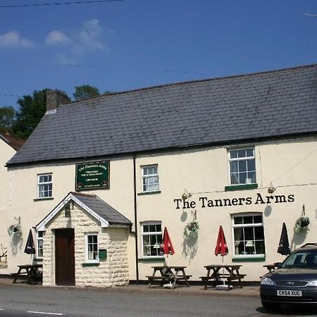 Hotel The Tanners Arms Devynock Esterno foto